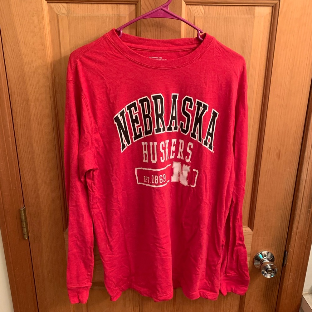 3/$10 t shirt - Nebraska Huskers